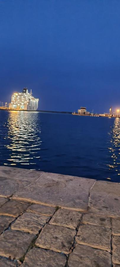 Nouveau Bien Lumineux Tout Confort En Centre Ville Sète Exteriör bild